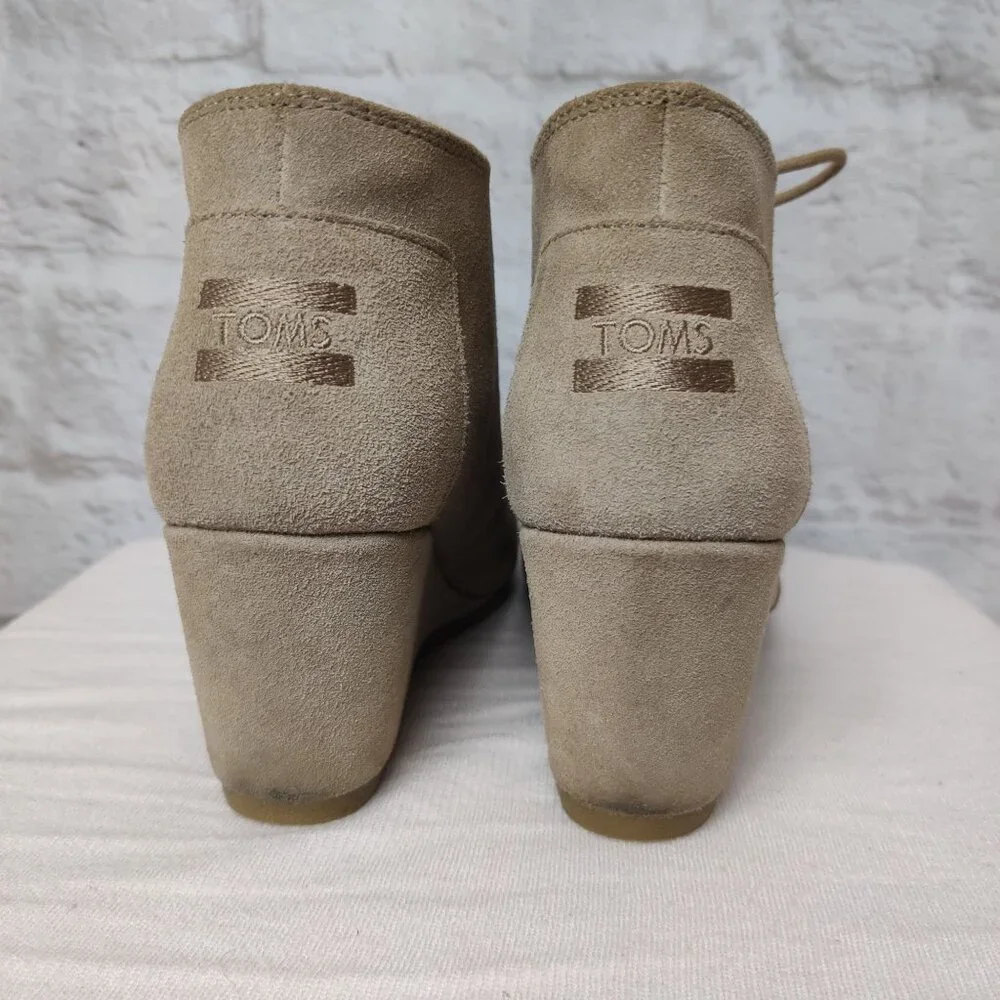 Toms Womens Ankle Booties Desert Wedge Heel Lace Up Boots Suede Taupe Tan Sz 8 - Picture 3 of 15